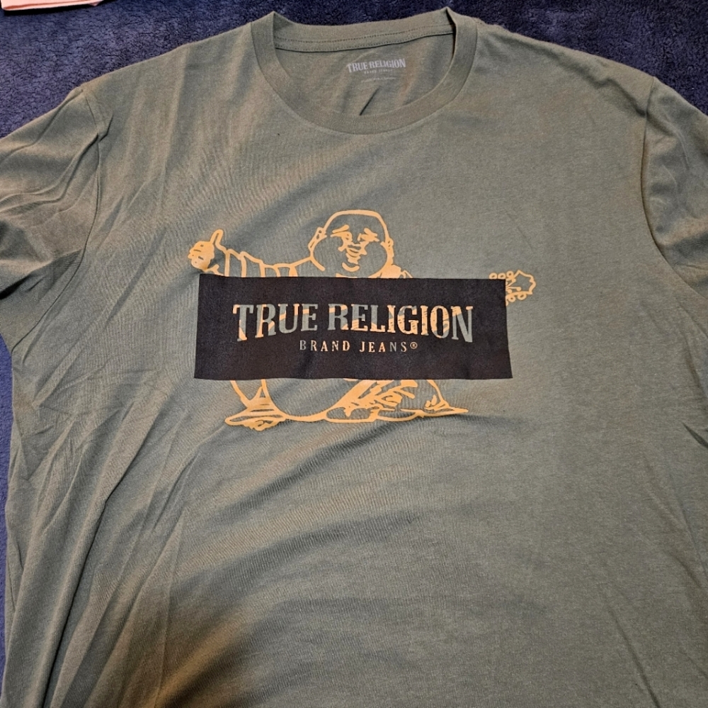 Men's True Religion T-shirt size XXL color Military Green